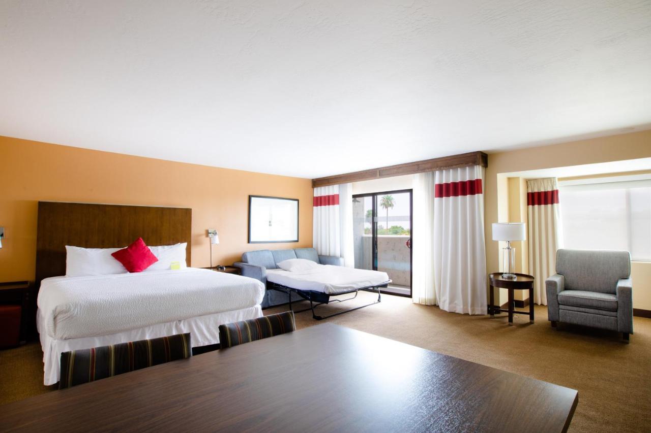 Four Points By Sheraton Phoenix South Mountain Exterior foto
